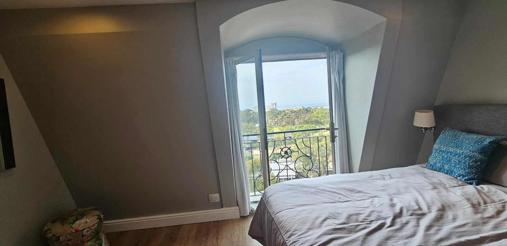 Luxury Rooftop Suite 4Bedroom Cape Royale With V&A Seapoint View Cape Town 0*,  South Africa
