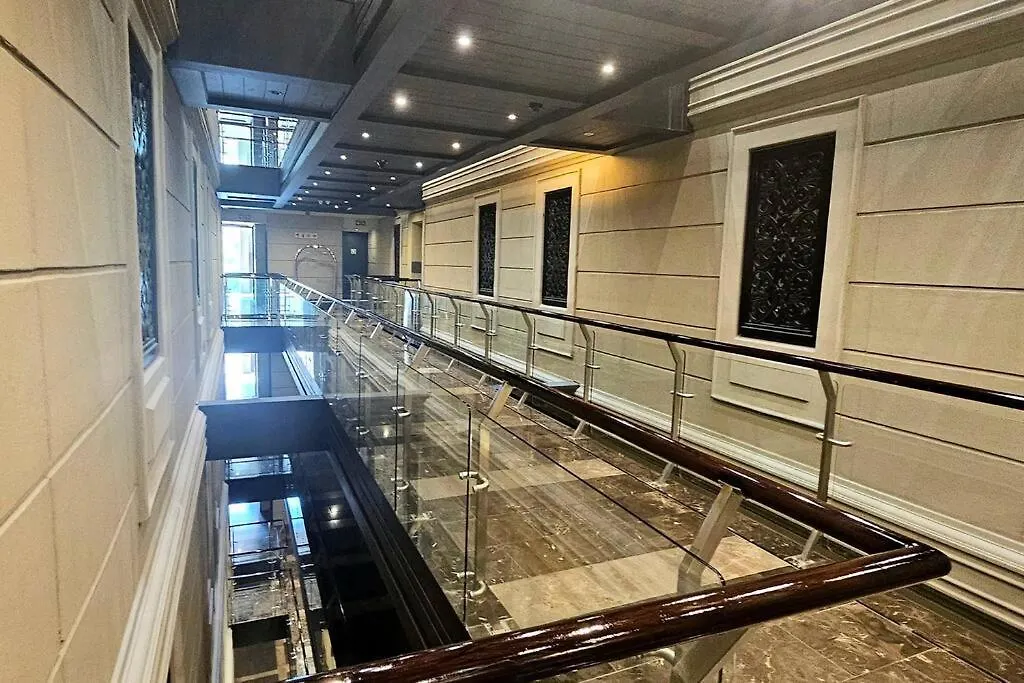Luxury Rooftop Suite 4Bedroom Cape Royale With V&A Seapoint View Cape Town
