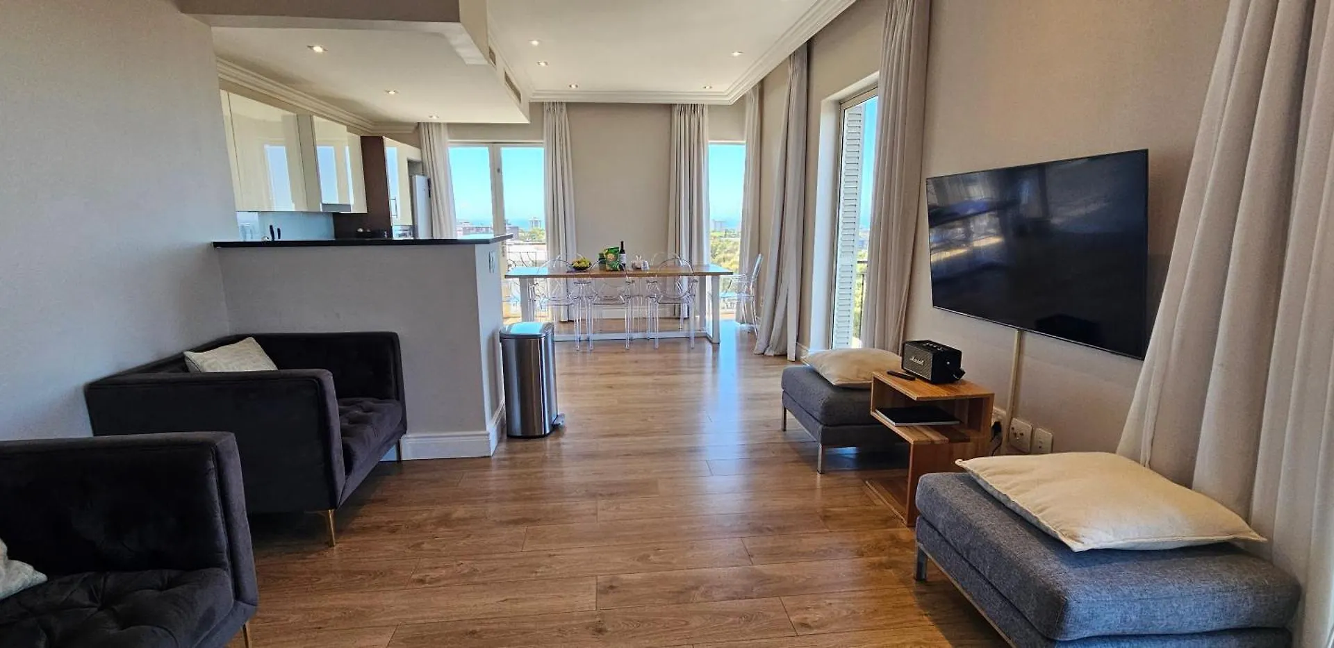 Luxury Rooftop Suite 4Bedroom Cape Royale With V&A Seapoint View Cape Town Apartment